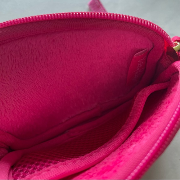 Lilly Pulitzer Lucky Charms Wallet - Picture 7 of 12